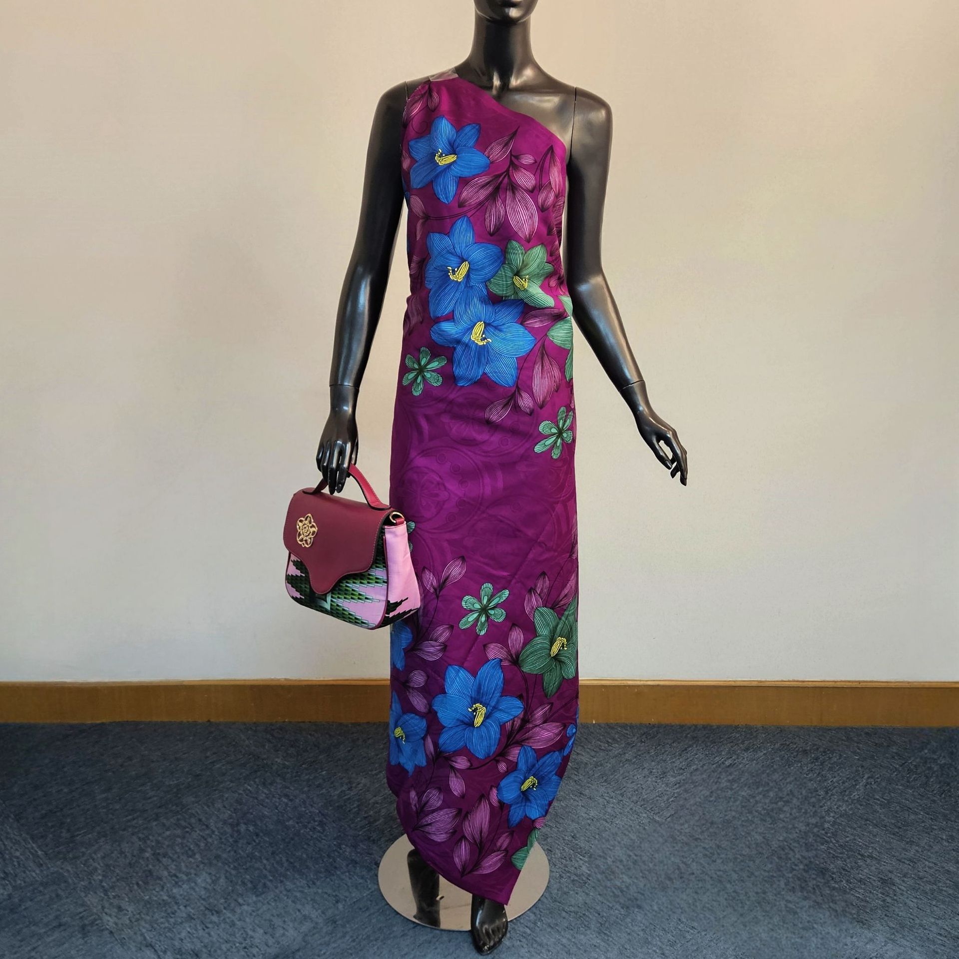 Sewing Batik Fabric - ผ้าพิมพ์ลายดอกไม้บนผ้าฝ้ายสีม่วงน้ำเงิน ผ้าแอฟริกันแว็กซ์ ผ้าบาติก สำหรับงาน DIY เย็บเสื้อผ้า