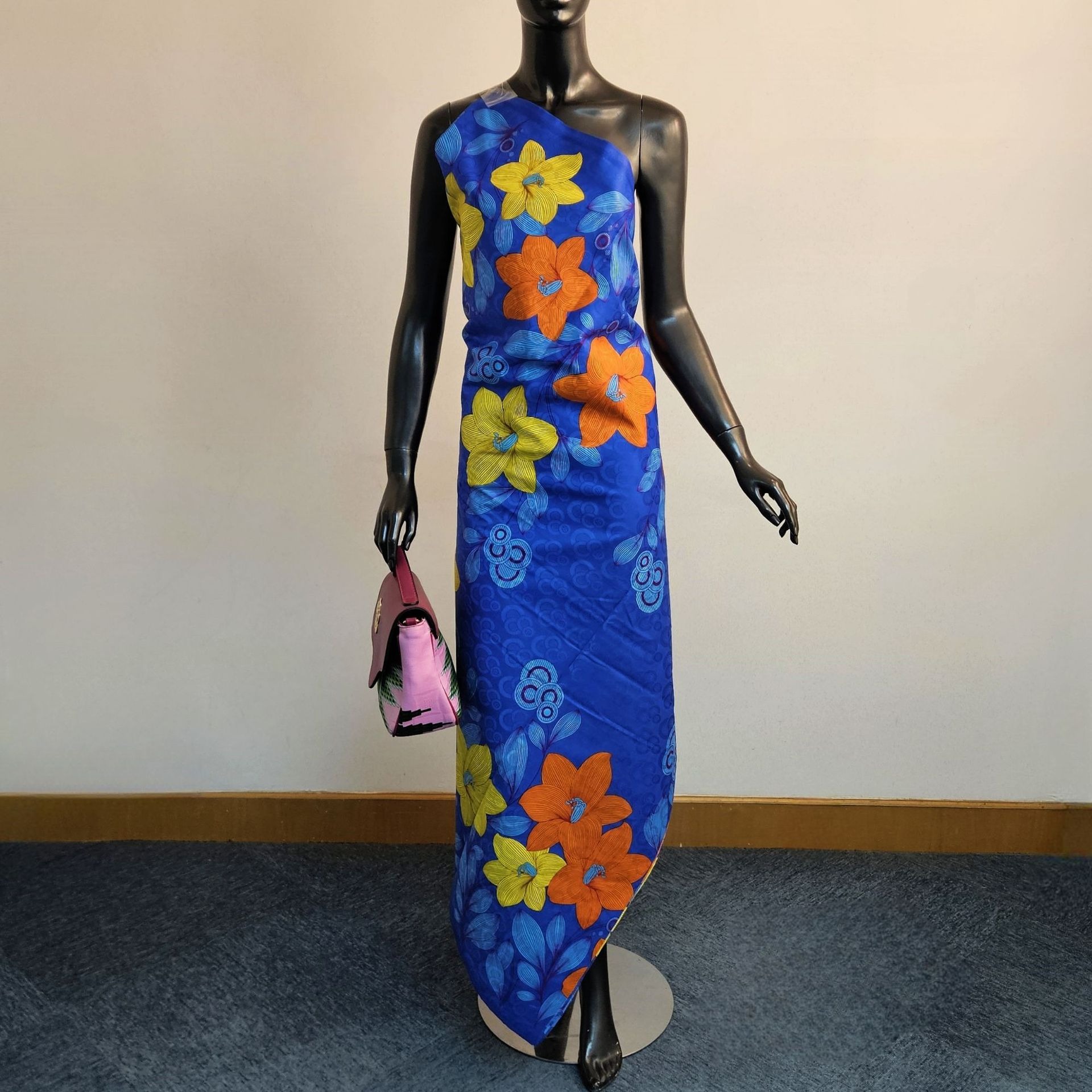 ผ้าพิมพ์ลายดอกไม้บนผ้าฝ้ายสีม่ - Sewing Batik Fabric บทวิจารณ์และราคา