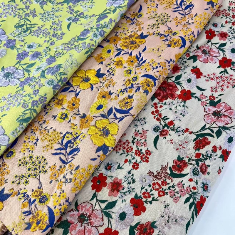 ผ้าแจ็คการ์ดลายดอกไม้เล็กสีแดง - Vintage Sewing Textile บทวิจารณ์และราคา